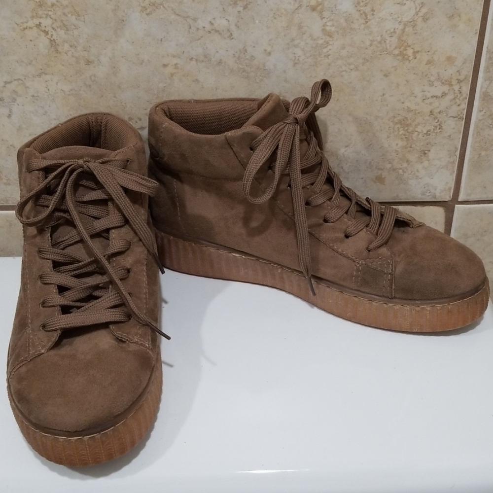 Qupid platform hightop sneaker combat boots